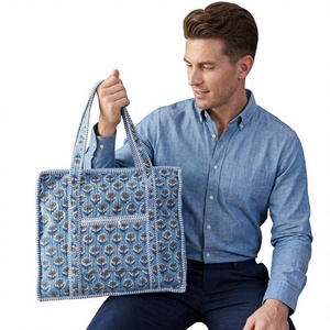 Sac fourre-tout matelassé en coton de qualité export, fait main, imprimé floral, sac à bandoulière, sac de transport écoresponsable, vente en gros pour cadeau - Product Image 1