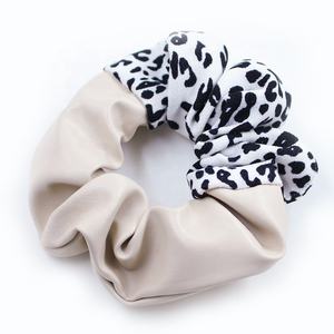 Chouchous en <span class=keywords><strong>cuir</strong></span> de couleur assortie pour les cheveux Léopard noir et <span class=keywords><strong>blanc</strong></span> avec bandes de cheveux cassées - Product Image 5