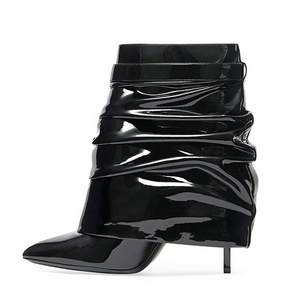 รองเท้าบูทส้นสูงแบบส้นเข็มสำหรับผู้หญิง รุ่น Patent Stiletto แบบพับได้  รองเท้าบูทข้อเท้าแบบ Shark Lock  หน้าผ้าจับจีบ - Product Image 4