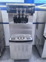 Machine à glace molle professionnelle à usage commercial, refroidissement par air, trois saveurs, à base d'eau et de lait, en acier inoxydable