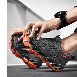 Groothandel Fly Mesh Rode Mode Sneakers Mes Buitenzool Witte Sport Casual Heren Schoenen Sneakers - Product Image 6