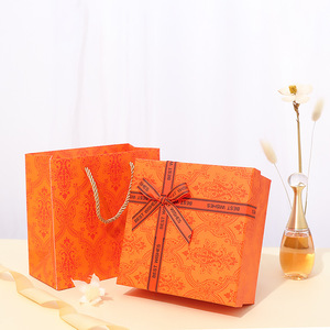 Papel de lujo Cartón Logotipo personalizado Navidad Día de San Valentín Cumpleaños Perfumes Lápiz labial Bufanda Joyería Regalo Cinta Caja Embalaje - Product Image 6