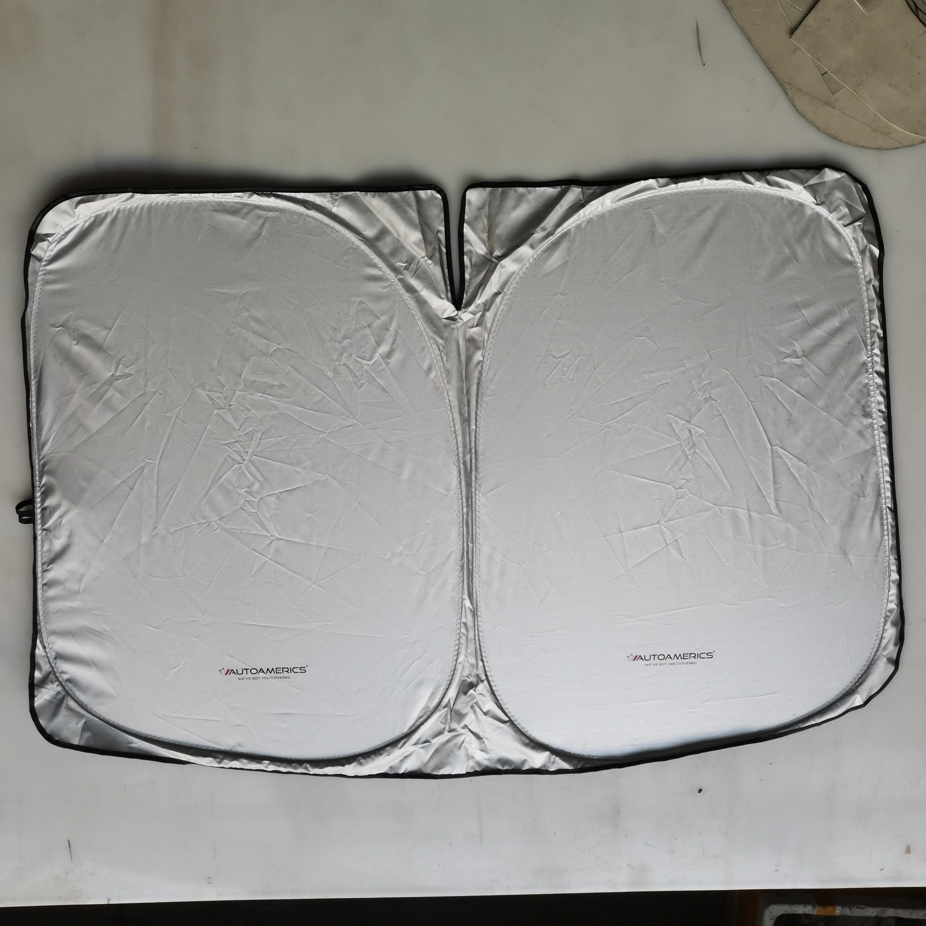 Un côté noir un côté argent