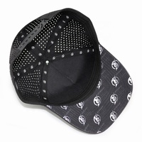 Écusson avec logo brodé personnalisé Casquettes pour hommes Vente en gros Casquettes de créateurs pour hommes Chapeau perforé Perçage laser Casquette de baseball