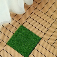 Moderne DIY Ineinandergreifende WPC-Terrassendielen 300*300mm Gebürstete Glatte Holzmaserung Umweltfreundlicher Außenbodenbelag für Balkon und Garten
