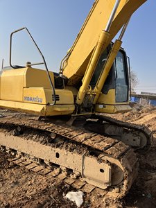 Excavatrice sur chenilles Komatsu PC 200 de 20 tonnes, modèle japonais, utilisée (PC200-8, PC200-8MO, PC200-7, PC200-6, PC220-7) - Product Image 5