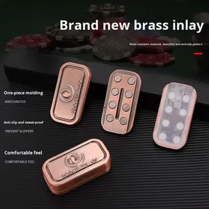 Yc Cổ Phiếu YC-339 Poker AK Vua kim loại đẩy thẻ <span class=keywords><strong>EDC</strong></span> <span class=keywords><strong>Fidget</strong></span> <span class=keywords><strong>spinner</strong></span> Đồ chơi giảm căng thẳng tay đẩy tiền xu âm thanh xuyên biên giới unisex 14 - Product Image 4