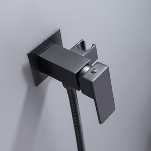 Современный латунный корпус простой в использовании Черный Ручной Биде Распылитель квадратный дизайн настенный скрытый клапан Смесители для ванной комнаты - Product Image 2