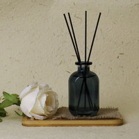 Diffuseur d'huiles essentielles d'aromathérapie de luxe 120ML définit un parfum d'ambiance pour la maison avec des huiles essentielles