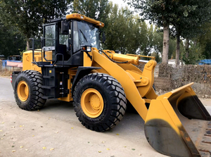 Chargeuse sur pneus d'occasion fiable de 16,6 tonnes avec moteur de 162 kW pour projets de construction - Product Image 3