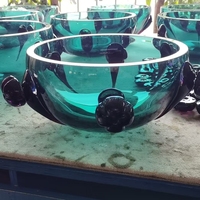 Vase en verre soufflé artisanal Sommerso, vert émeraude, motif feuille sculptée, centre de table transparent pour la décoration de villas et salons de luxe