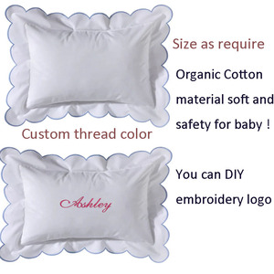 Federe Ricamate Bianche per Cameretta Neonato <span class=keywords><strong>con</strong></span> <span class=keywords><strong>Bordo</strong></span> Smerlato 12x16 Pollici Supporto per <span class=keywords><strong>Cuscino</strong></span> Personalizzabile <span class=keywords><strong>con</strong></span> Monogramma - Product Image 1