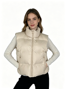 Nouvel Arrivage <span class=keywords><strong>Gilet</strong></span> matelassé en polyester beige pour <span class=keywords><strong>femme</strong></span>, rembourré à la main en coton, polyvalent pour superposition, disponible en grandes quantités - Product Image 1