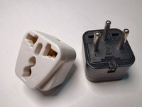 Grounded Universal ke Israel Palestina Travel Plug Adapter tipe H