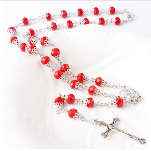 Gioielli Colorati <span class=keywords><strong>Collana</strong></span> Del <span class=keywords><strong>Rosario</strong></span> religioso Con Perle di Vetro Pendente Croce Crocifisso Cattolica Perle di Vetro Della <span class=keywords><strong>Collana</strong></span> Del <span class=keywords><strong>Rosario</strong></span> - Product Image 3