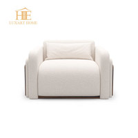 Fauteuil en tissu de luxe léger de designer italien, fauteuil en bois minimaliste haut de gamme personnalisé pour salon, canapé individuel