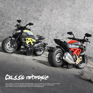 Nueva motocicleta de aleación Ducati <span class=keywords><strong>Street</strong></span> <span class=keywords><strong>Fighter</strong></span> Warrior 1:14 extraíble con juguetes modelo de luz y sonido - Product Image 2