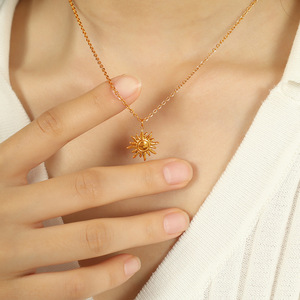 Collar con Colgante de Sol en Acero Inoxidable Dorado, Joyería de Moda para Mujer, Regalo - Product Image 4