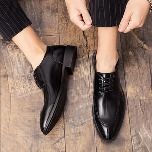 <span class=keywords><strong>Scarpe</strong></span> Casual da <span class=keywords><strong>uomo</strong></span> alla moda in pelle di <span class=keywords><strong>grandi</strong></span> dimensioni stile Business a punta basse comode <span class=keywords><strong>scarpe</strong></span> italiane in pelle da <span class=keywords><strong>uomo</strong></span> - Product Image 3