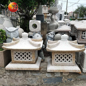 فانوس حديقة زن خارجي يعمل بالطاقة الشمسية مع إضاءة تلقائية، مصنوع من الحجر الطبيعي بتصميم ياباني على شكل باغودا مع إضاءة LED - Product Image 2