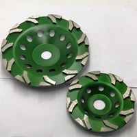 Meule diamantée segmentée concave de haute qualité à liaison métallique pour le profilage des bords du granit, du marbre et de la pierre