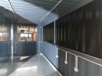 Conteneur maritime 20GP modifié sur mesure en bar, pub, centre commercial, espace de restauration commercial, moderne et extensible