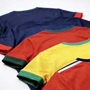 <span class=keywords><strong>Camiseta</strong></span> <span class=keywords><strong>de</strong></span> Fútbol Personalizada al por Mayor <span class=keywords><strong>de</strong></span> <span class=keywords><strong>España</strong></span> para la Copa Mundial 2026, Manga Corta, Transpirable, <span class=keywords><strong>de</strong></span> Secado Rápido, 100% Poliéster - Product Image 3