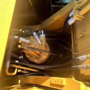 Excavatrice sur chenilles hydraulique Caterpillar CAT330 d'occasion de 30 tonnes, en excellent état, pour l'exploitation minière, avec moteur, pompe et roulement. - Product Image 5