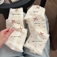 Celana Dalam Katun Antibakteri Rajutan Gaya Jepang 7A untuk Wanita dan Remaja Putri, Motif Bunga, Bernapas, Gusset Lebar, Pinggang Sedang