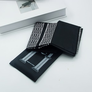 Mini tappetino da viaggio da preghiera in tinta unita islamico pieghevole in poliestere Smart musulmano da regalo con borsa - Product Image 6