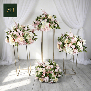 Sfondo Personalizzato con Foglie Verdi Realistiche e Sfera Floreale per Decorazione di Matrimoni ed Eventi - Product Image 2