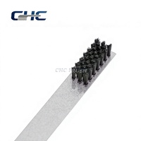Brosse de nettoyage industrielle longue et étroite avec trou de fixation, brosses de nettoyage personnalisées pour la décontamination des instruments chirurgicaux