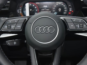 <span class=keywords><strong>2023</strong></span> <span class=keywords><strong>Audi</strong></span> <span class=keywords><strong>A3</strong></span> 1.4T เทอร์โบ7สปีด DCT อัตโนมัติ4ประตูซีดาน5-Seater หน้าจอสัมผัส150PS ควบคุมการล่องเรือพวงมาลัยซ้ายรถมือสอง - Product Image 3