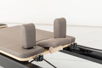 Machine de Pilates Reformer en aluminium AL4 pour studios et centres de fitness – Cadre moderne, options de couleur personnalisées