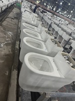 WC monobloc moderne à double chasse, allongé, en céramique, à chasse directe, à poser au sol, avec couvercle en PP et cuvette de toilette