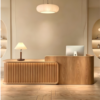 Comptoir de réception moderne au design nouveau, peinture haute brillance, comptoir de caisse, comptoir pour salon de beauté, salon de coiffure, hôtel, restaurant