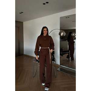 Conjunto Deportivo de 2 Piezas para Hombre, en Terciopelo Marrón, Estilo Cicely, con Estampado Acid Wash, Transpirable, para Correr, Pedido Mínimo 2 Piezas - Product Image 4