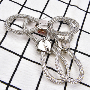 3.6*10.5cm Coreano <span class=keywords><strong>arco</strong></span> spilla di strass corda rotonda intarsiato di diamanti fiore fibbia con pin decorazione FAI DA TE accessori di abbigliamento - Product Image 2