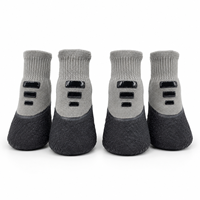 Chaussures imperméables pour chien, chaussettes élastiques en tricot pour animaux de compagnie, couvre-pattes antidérapants pour sols en bois dur