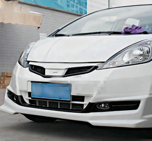 ชุดแต่งรอบคันรถยนต์ Runze Sport Upgrade สำหรับรุ่นปี 2011-2013 สีดำ ประกอบติดตั้งด้วยสกรู  ประกอบด้วยกันชนหน้า/หลัง และสเกิร์ตข้าง - Product Image 5