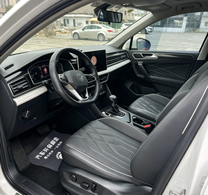 <span class=keywords><strong>Volkswagen</strong></span> <span class=keywords><strong>Tiguan</strong></span> L 1.5T Automatica Usata 2023 con Sedili in Pelle, Tetto Panoramico, Fari a LED, Guida Spaziosa e Confortevole - Product Image 6
