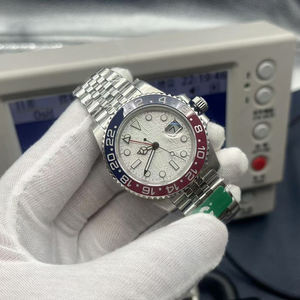 Reloj Deportivo de Lujo para Hombre, Resistente al Agua, de Alta Calidad, con Fibra de Carbono de 22 mm, Diseño con Logotipo Personalizado, Hecho en China - Product Image 3