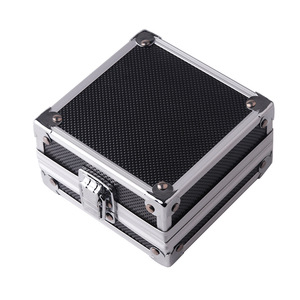 Boîte de rangement pour machine à tatouer Yuanyun en alliage d'aluminium avec éponge, étui traditionnel pour kits de tatouage - Product Image 3
