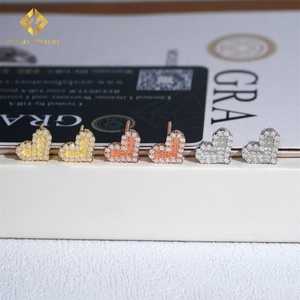 Boucles d'oreilles en forme de cœur serties de moissanite pour femmes, boucles d'oreilles à visser, moissanite D VVS, diamant hip-hop, argent 925 - Product Image 5