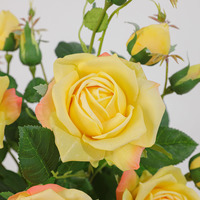 Vente en gros de roses artificielles à tiges multiples, fleurs en soie pour arche de mariage, décoration d'hôtel, plusieurs couleurs disponibles