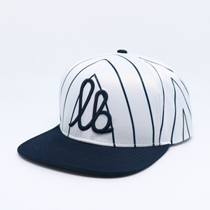 Gorra de Béisbol de 6 Paneles con Rayas Blancas y Negras, Diseño de Alto Rendimiento, Logotipo Bordado en 3D, Visera Plana - Product Image 2