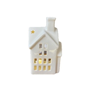 ที่ใส่เทียนรูปบ้านชนบทยุโรปทำจากเซรามิกสีขาวบริสุทธิ์ งานแฮนด์เมด ของตกแต่งคริสต์มาส ของขวัญตกแต่งที่ปรับแต่งได้ - Product Image 6