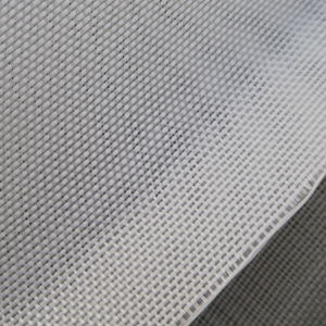Tela de Fibra de Vidrio Hidrofóbica y Repelente al <span class=keywords><strong>Aceite</strong></span>, con Acabado Satinado, para Protección de Conductos Industriales con Alta Contención de Grasa - Product Image 5