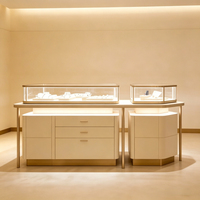 Maßgefertigte Schmuck-Vitrine Hochglanz LED-Beleuchtung Glasvitrine für den Kommerziellen Einzelhandel