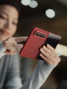 สินค้ามาใหม่ 2026 Xiaomi 18 Fold สมาร์ทโฟน หน้าจอ 5.38 นิ้ว และ 7.58 นิ้ว |   ซวนเจี๋ย โอ3 ไอเอไอ |    กล้องสามตัวความละเอียดสูงพิเศษ 200MP |   6000mAh - Product Image 2